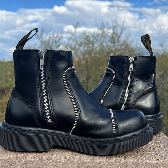 🏴󠁧󠁢󠁥󠁮󠁧󠁿 Dr. Martens MIE Zippered Y2K Chunky Mono Black Ankle Boots UK 5 - Picture 5 of 17
